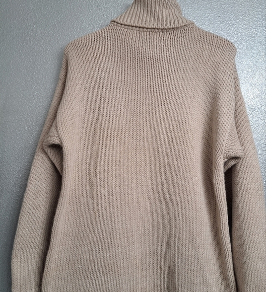 American Weekend Floral Embroidered Turtleneck Tunic Sweater Size L - Picture 4 of 6